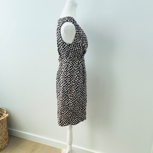 WHISTLES size 8 fitted sleeveless dress in blue and cream silk - Picture 11 of 13